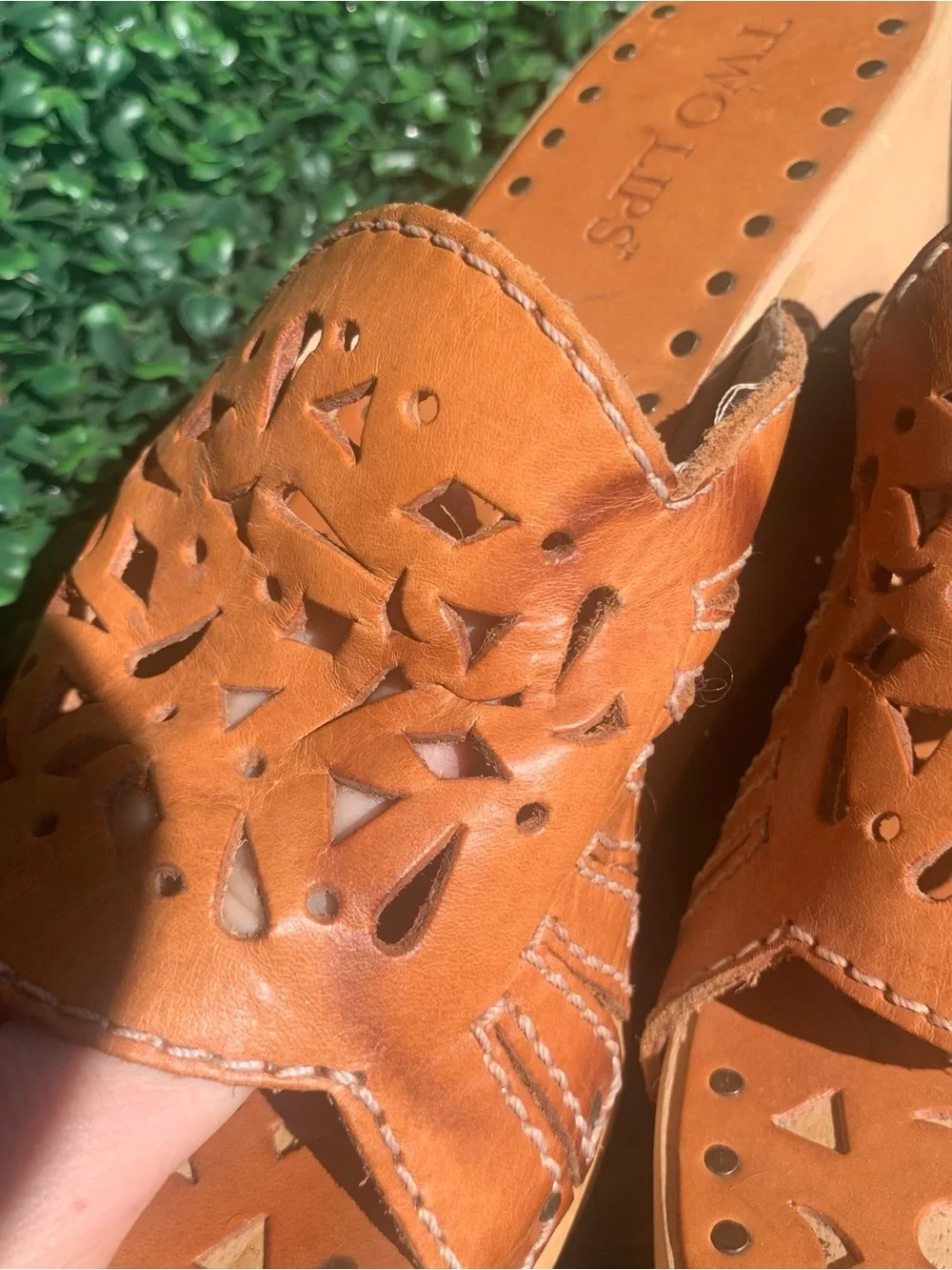 Vintage Two Lips Tan Leather Cut-Outs Design w/ wood carved platform sandal shoe